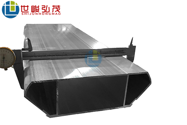 新能源汽車/電動(dòng)三輪車防滑腳踏板鋁型材